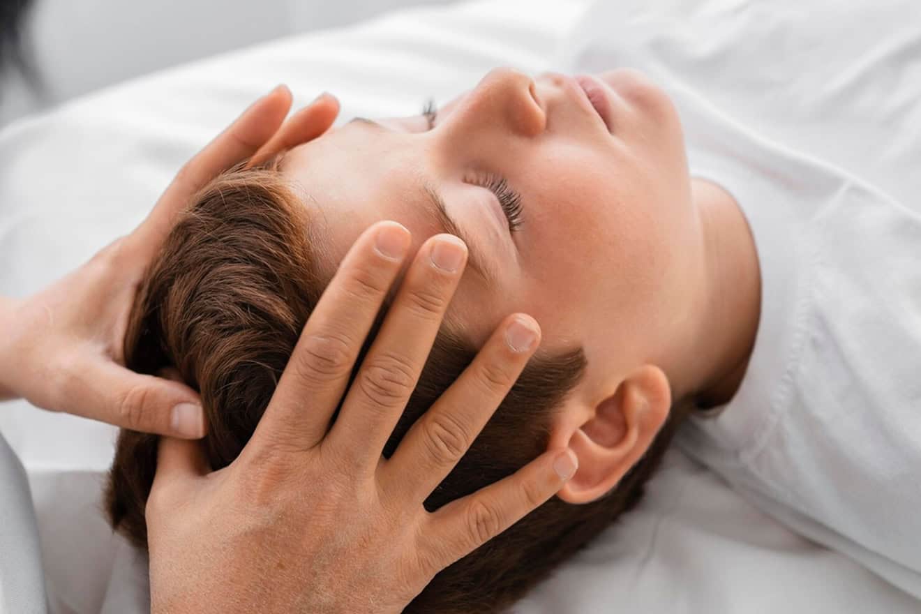 Общий массаж с применением методики Бобат-терапии