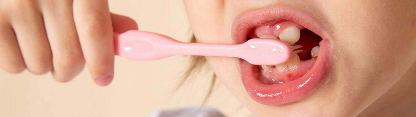 Ортодонтические патологии (например, неправильный прикус)